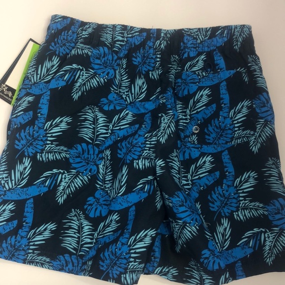 SwimTrunks NWT Lg (14-16) swim trunks mesh liner - Picture 3 of 9
